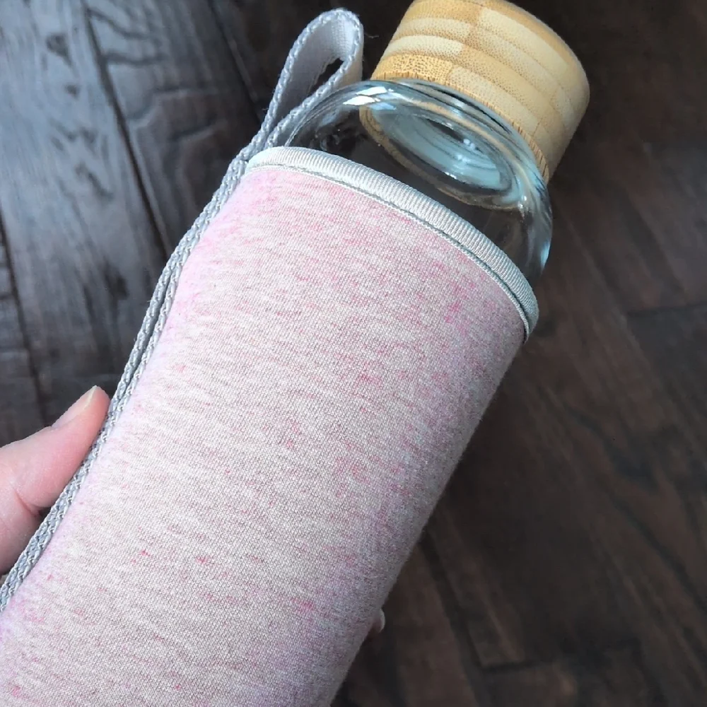 WATERDROP I NWT 20 oz Pink Floral FLAIR Edition Glass Water Bottle with Sleeve - Picture 11 of 16
